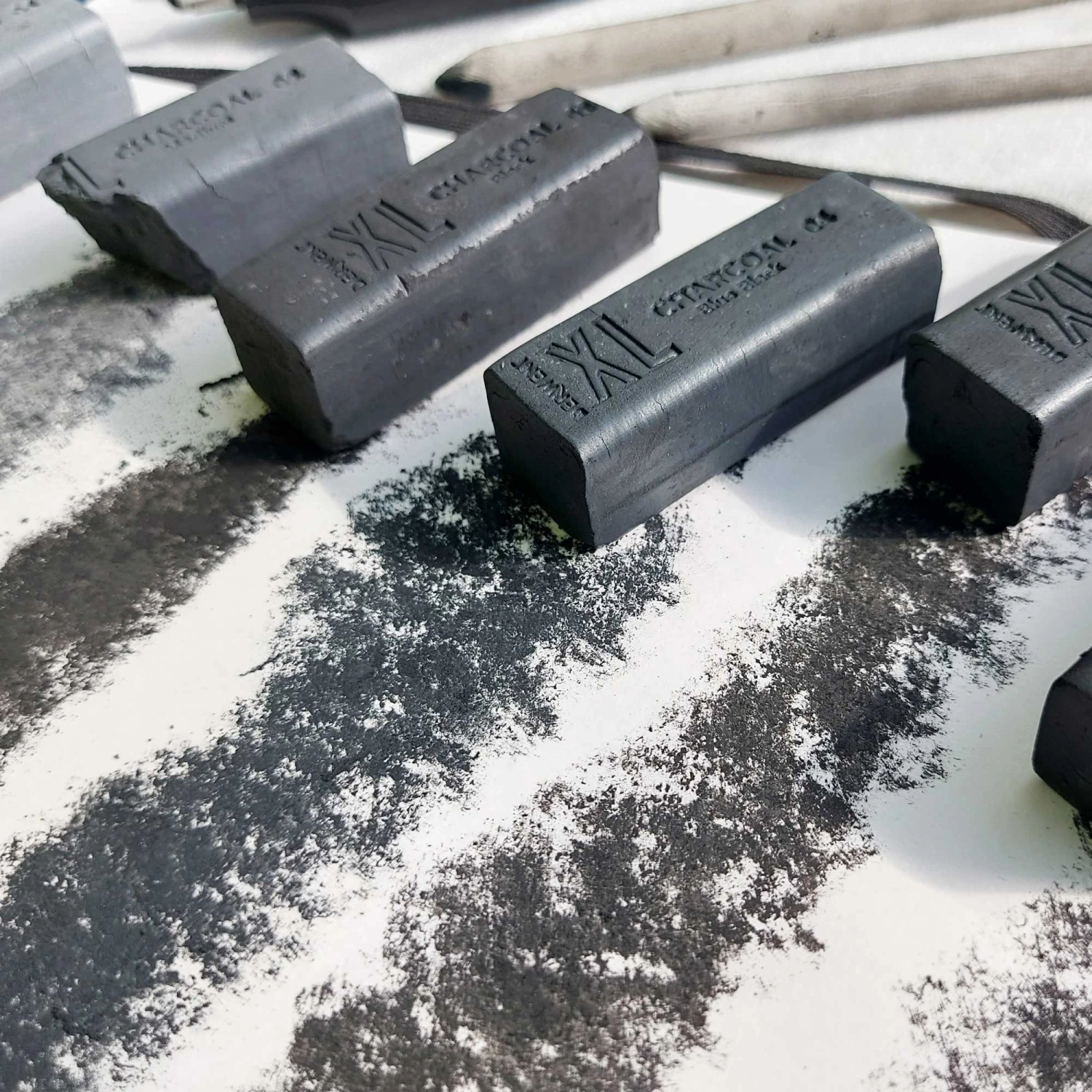 Derwent Charcoal XL Blocks Tin Of 6 5 Derwent Charcoal XL Blocks Tin Of 6 - Image 5