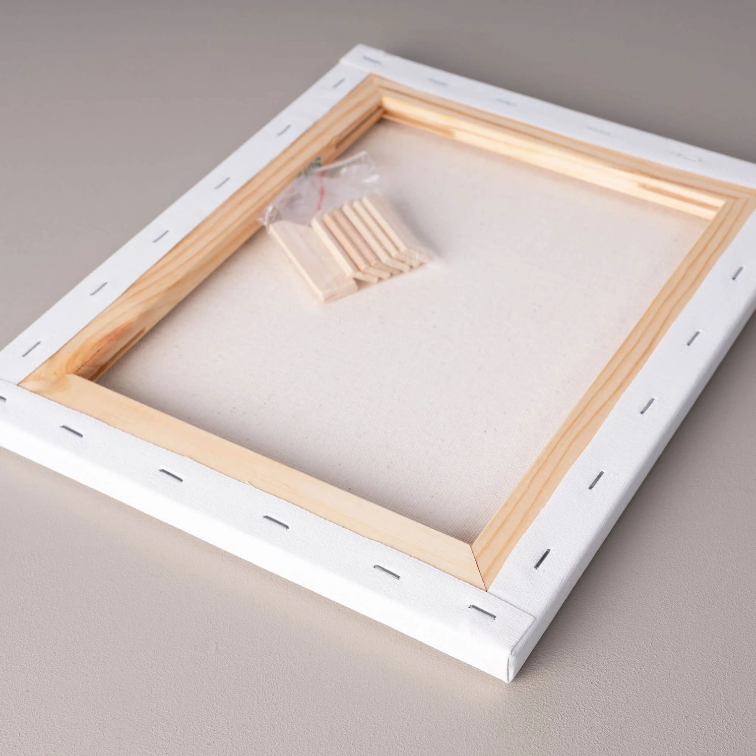 ARTdiscount Economy Standard Canvases (Multi-Packs) 3 ARTdiscount Economy Standard Canvases (Multi-Packs) - Image 3