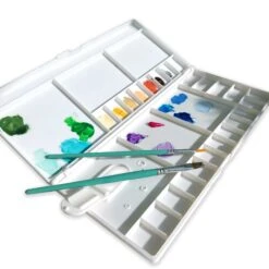 Large Plastic Folding Watercolour Palette -ARTdiscount Large folding palette