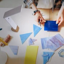 Daylight Company Smart Go Portable Lamp -ARTdiscount N1370 Smart Go SC 01 laying out a mosaic element on the table scaled 1