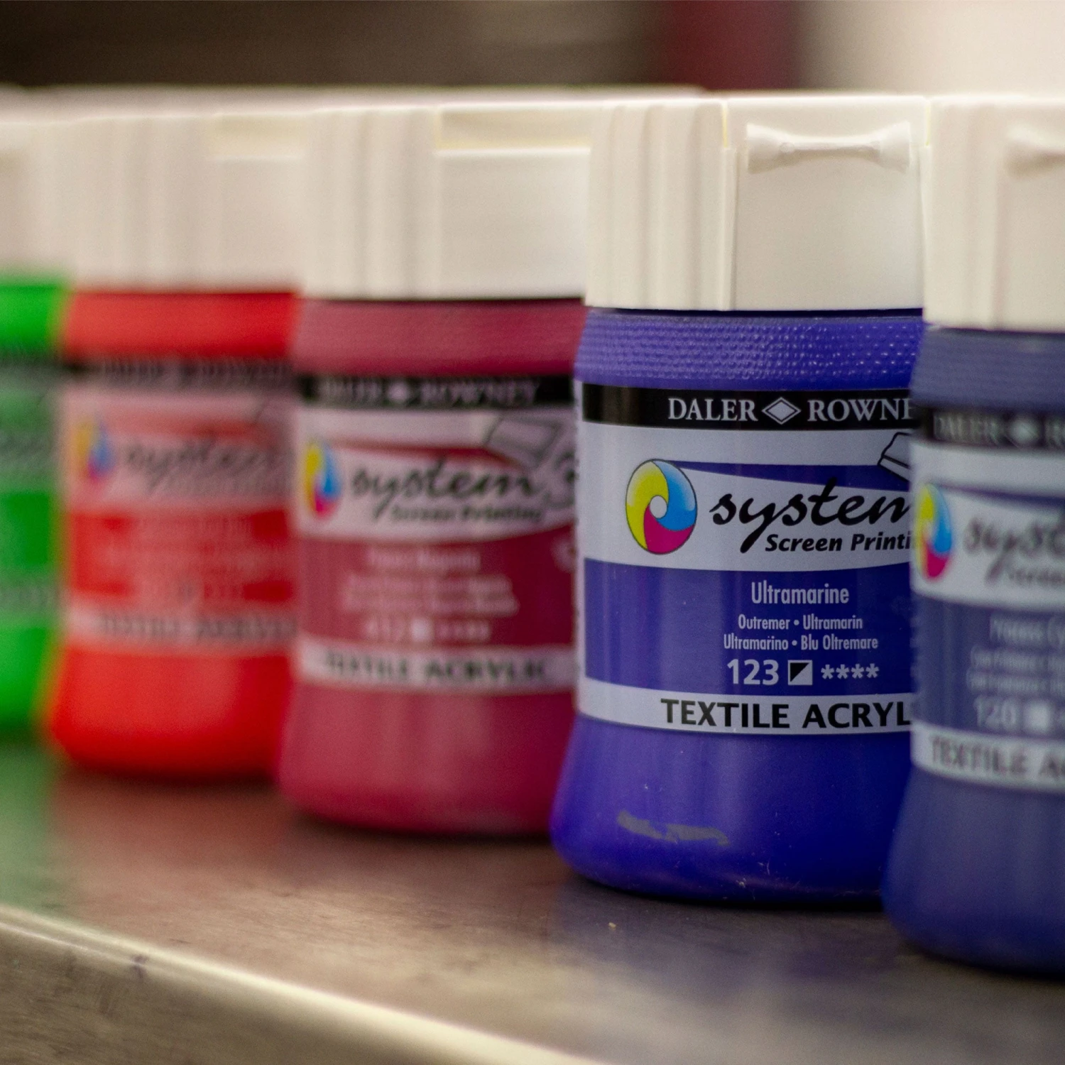 Daler-Rowney System3 Textile Screen Printing Acrylic Colour - 250ml - (White Cap) 4 Daler-Rowney System3 Textile Screen Printing Acrylic Colour - 250ml - (White Cap) - Image 4