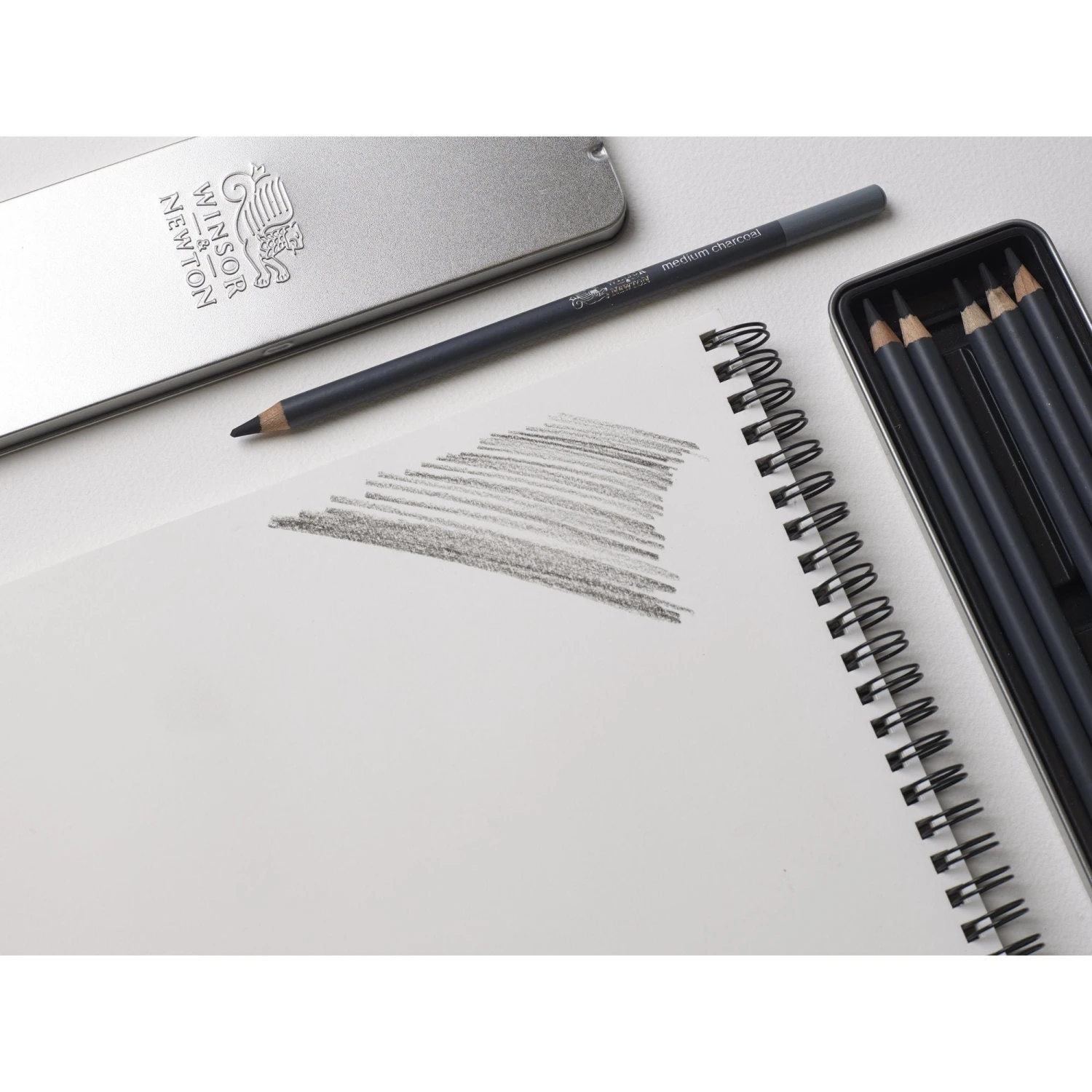 Winsor & Newton Studio Collection Charcoal Pencils - 6 Tin Set 3 Winsor & Newton Studio Collection Charcoal Pencils - 6 Tin Set - Image 3