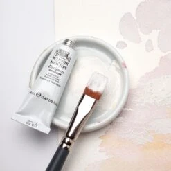 Winsor & Newton Designers Gouache 14ml Tubes 7 Winsor & Newton Designers Gouache 14ml Tubes -ARTdiscount WN DESIGNERS GOUACHE 14ML ZINC WHITE 50947195 LIFESTYLE 4