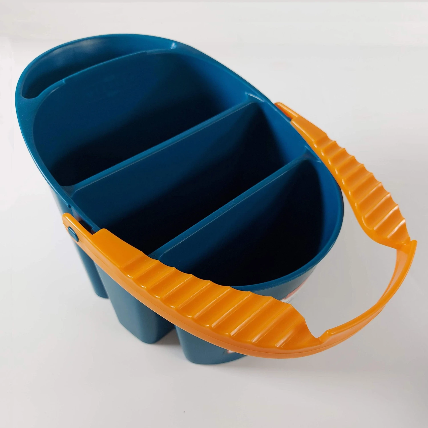 Mijello Multi-Functional Water Bucket - 2 Ltr 2 Mijello Multi-Functional Water Bucket - 2 Ltr - Image 2