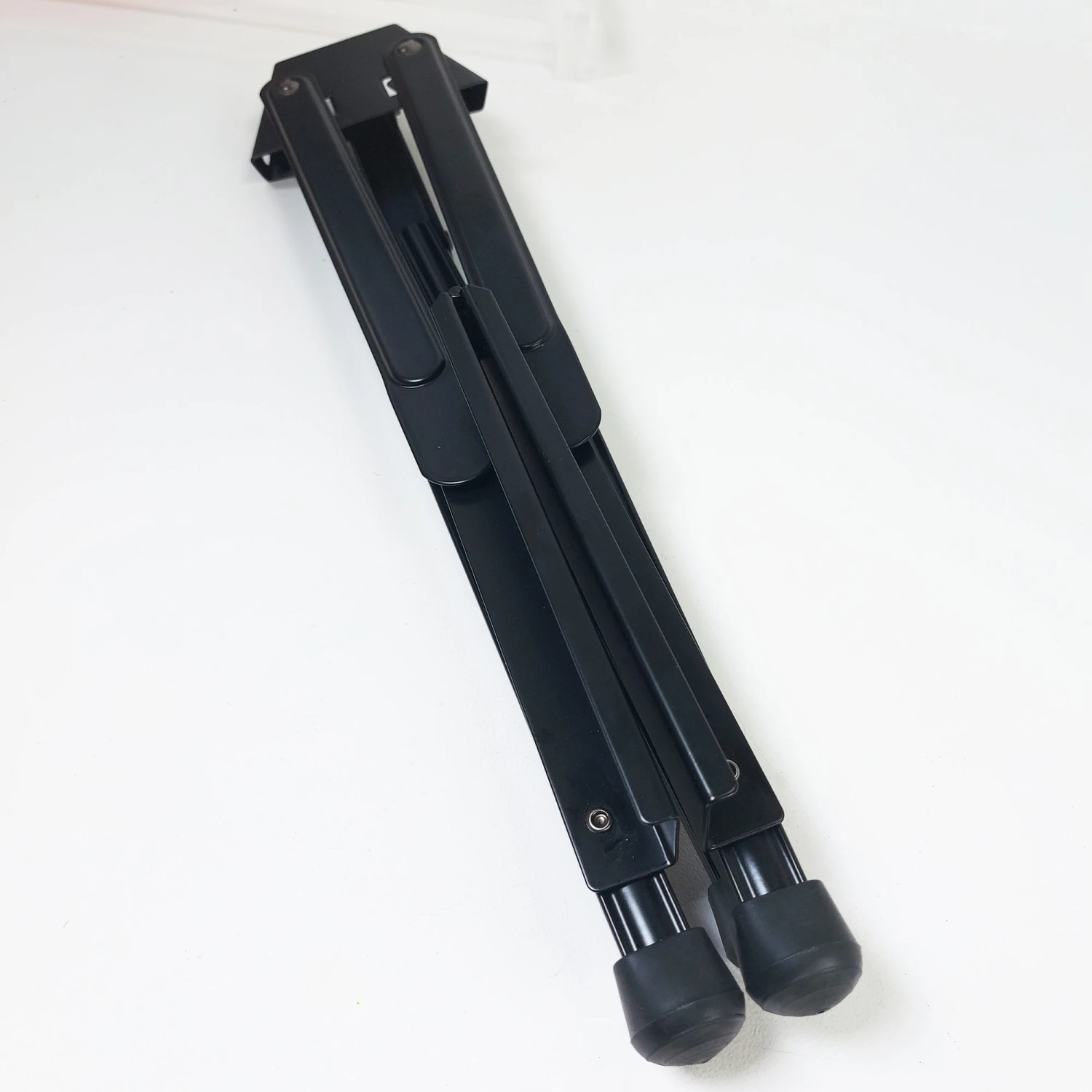 Artist's Compact Table Top Easel 5 Artist's Compact Table Top Easel - Image 5